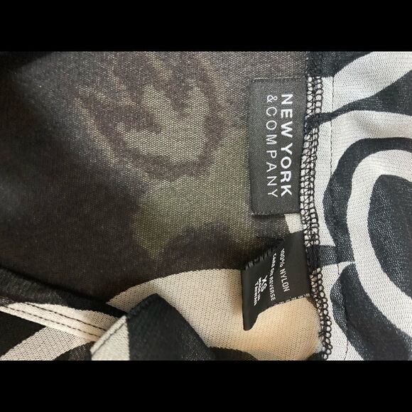 Retro Vibe Sheer Button Up Black and White Top - Picture 4 of 7